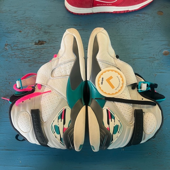 Jordan Athletic Shoes Retro 8 South Beach fits ladies size 9.5 - Picture 2 of 7